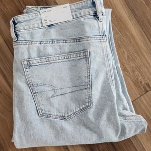 American Eagle Mom Jeans